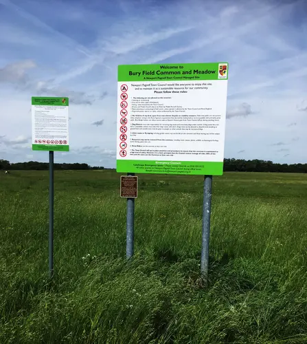 Disclaimer parking sign