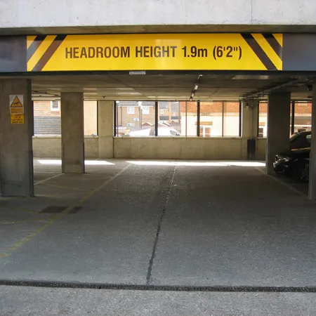 Car park headroom sign